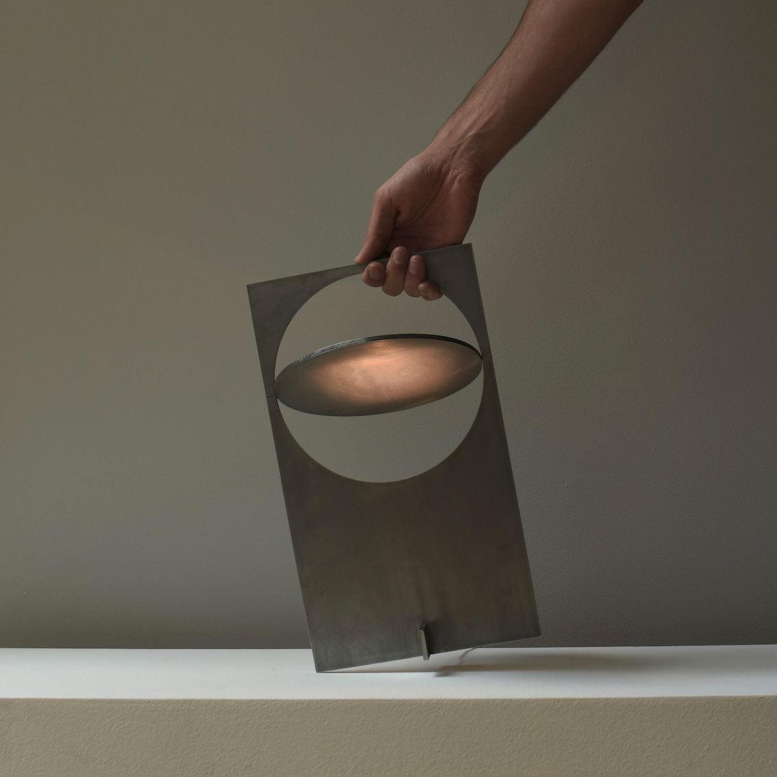 Axis Rotating Disc Table Lamp