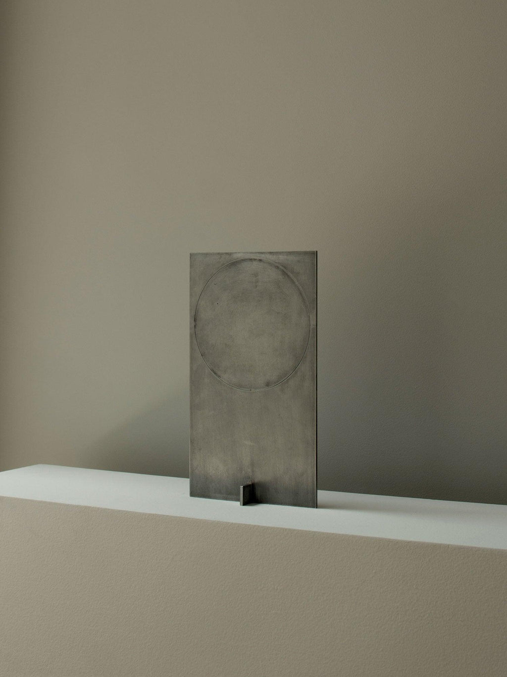 Axis Rotating Disc Table Lamp