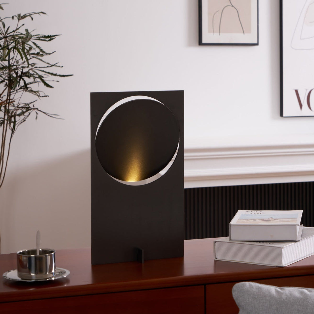 Axis Rotating Disc Table Lamp