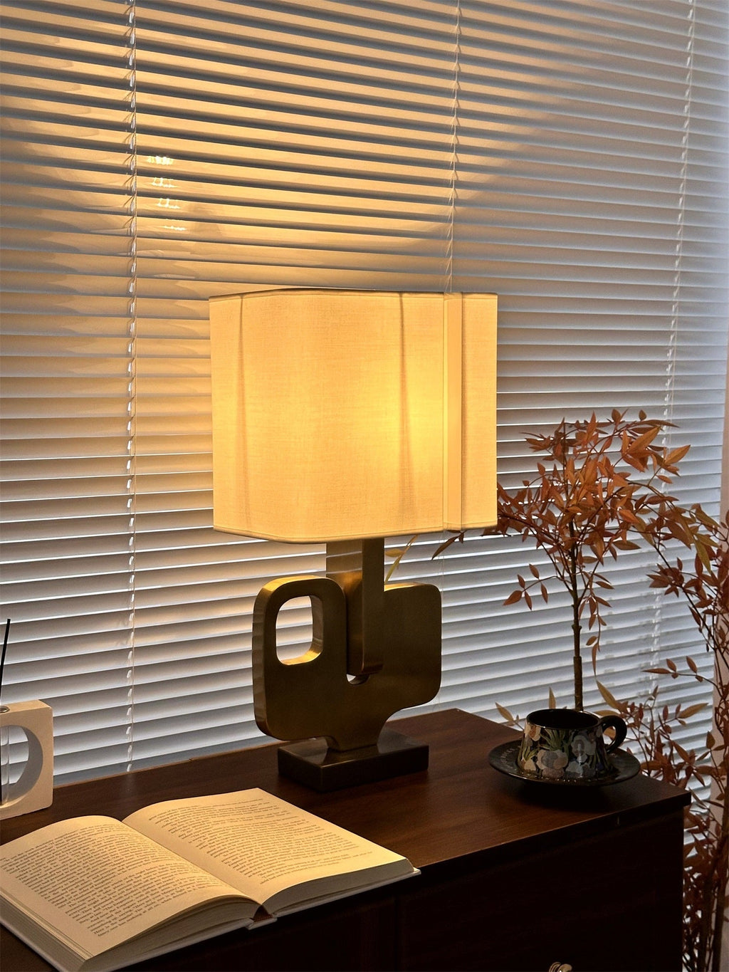Glyph Table Lamp