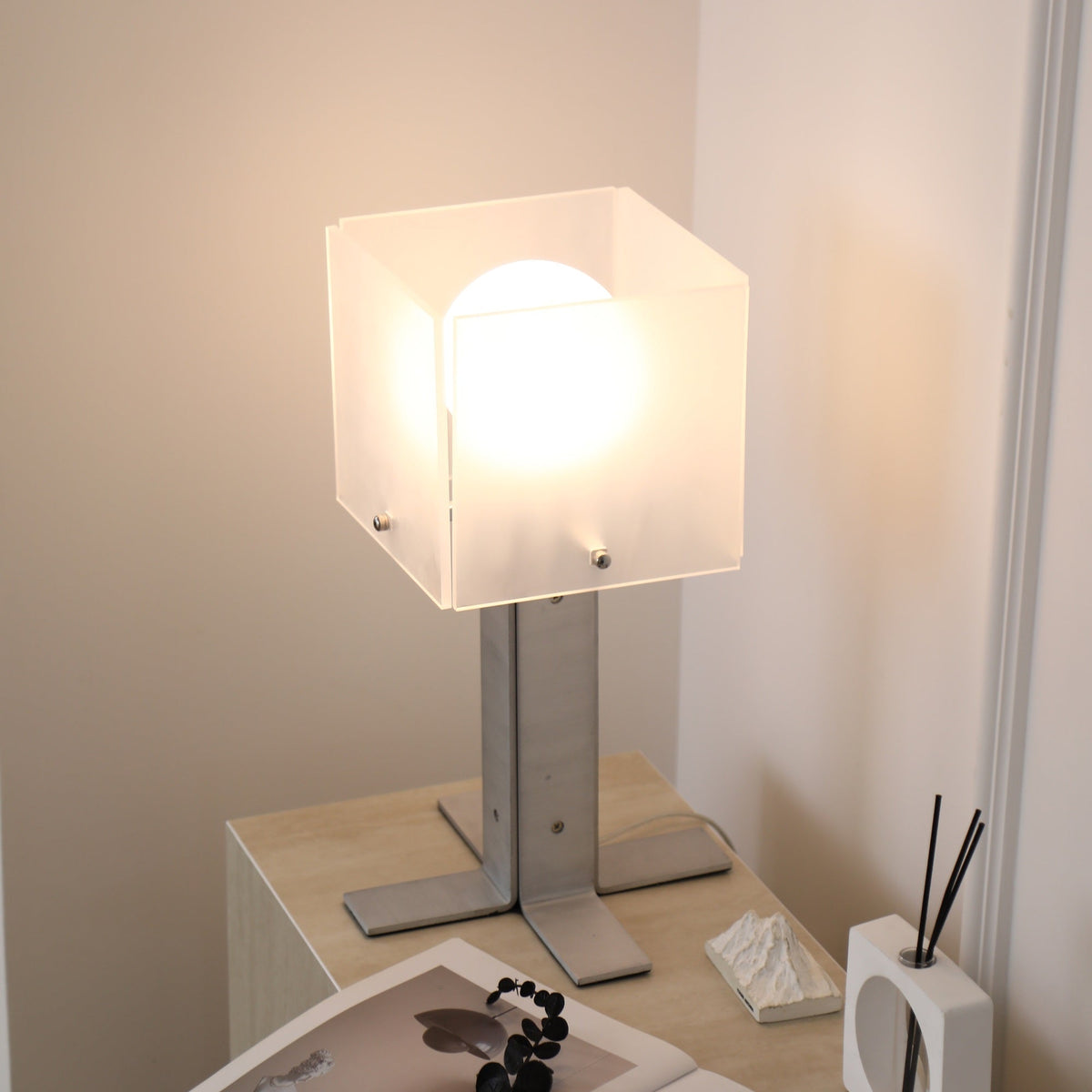 Beam Steel Acrylic Table Lamp