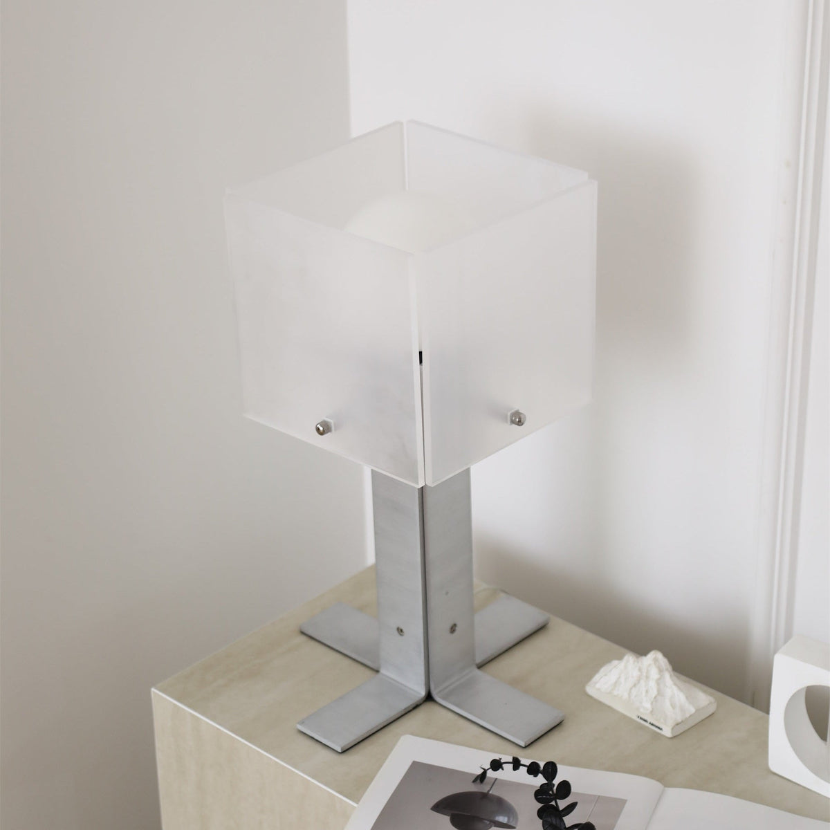 Beam Steel Acrylic Table Lamp