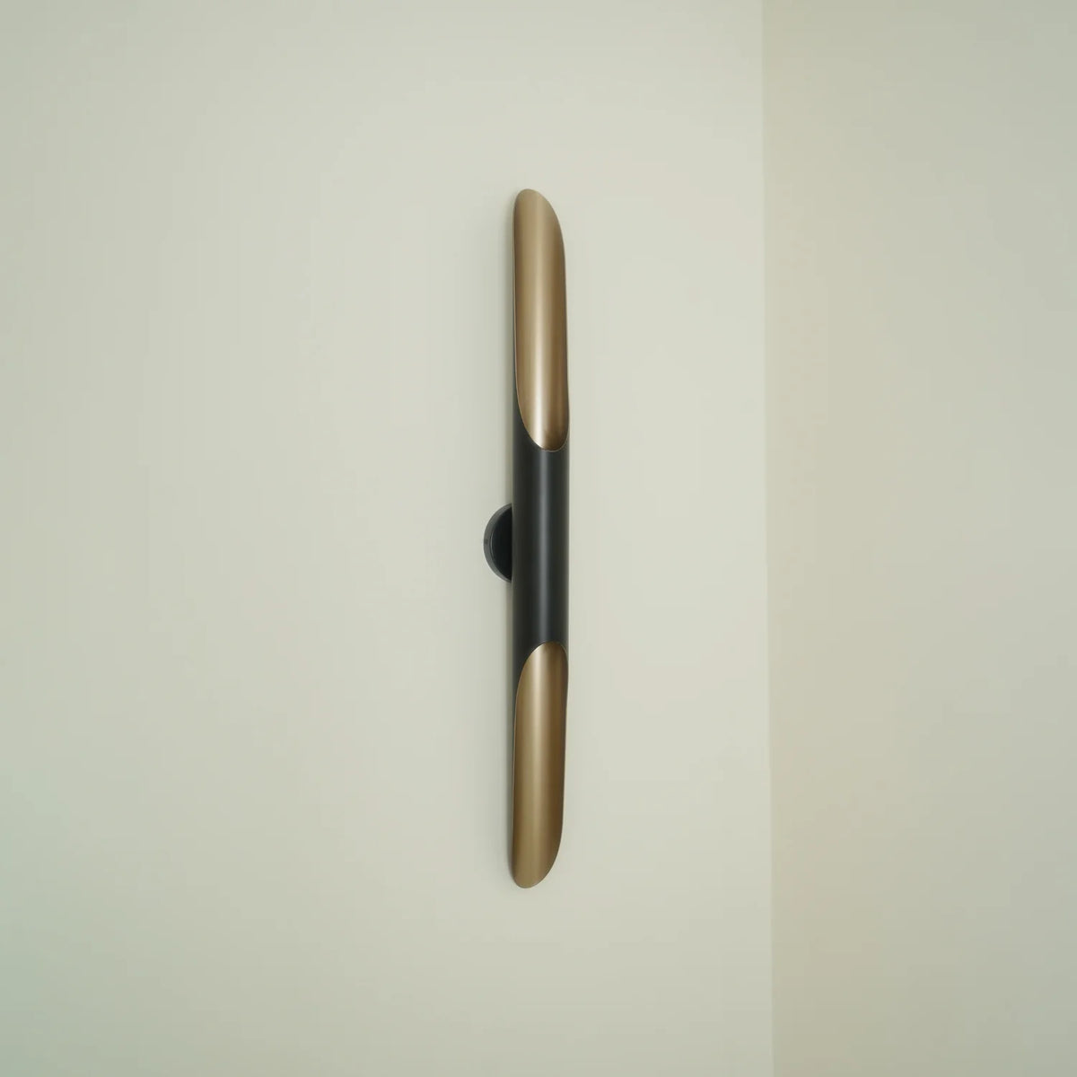Coltrane Wall Lamp