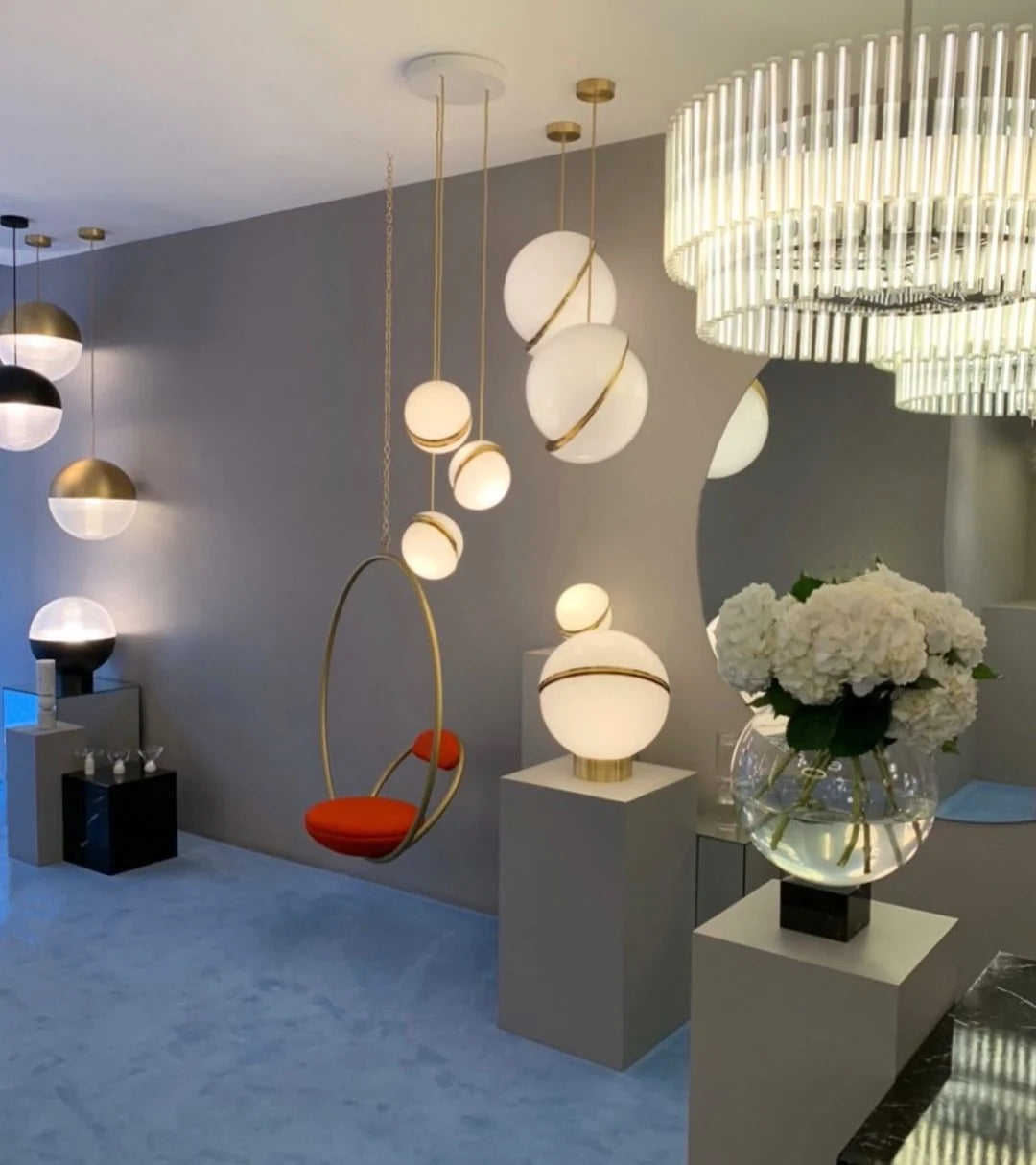 Crescent Pendant Lamp