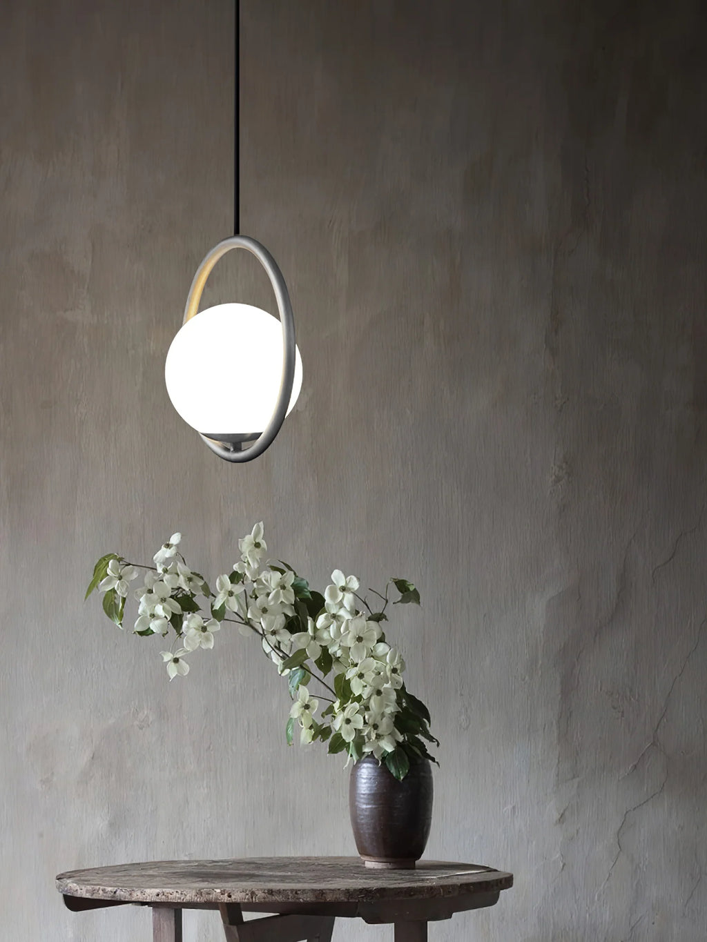 Loop Brass Pendant Light