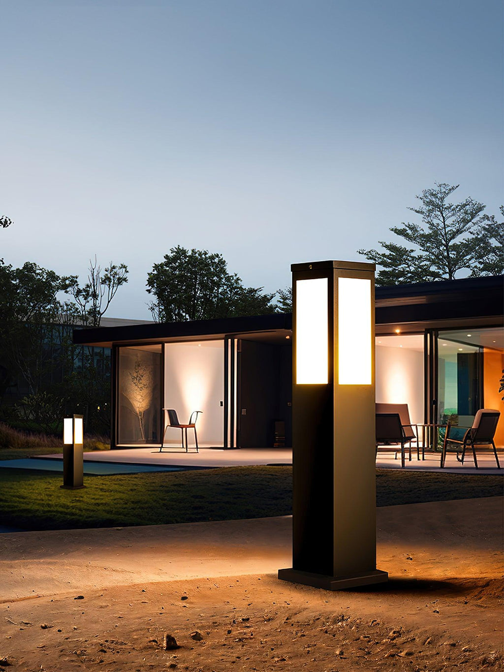 Lantern Column Solar Bollard Light