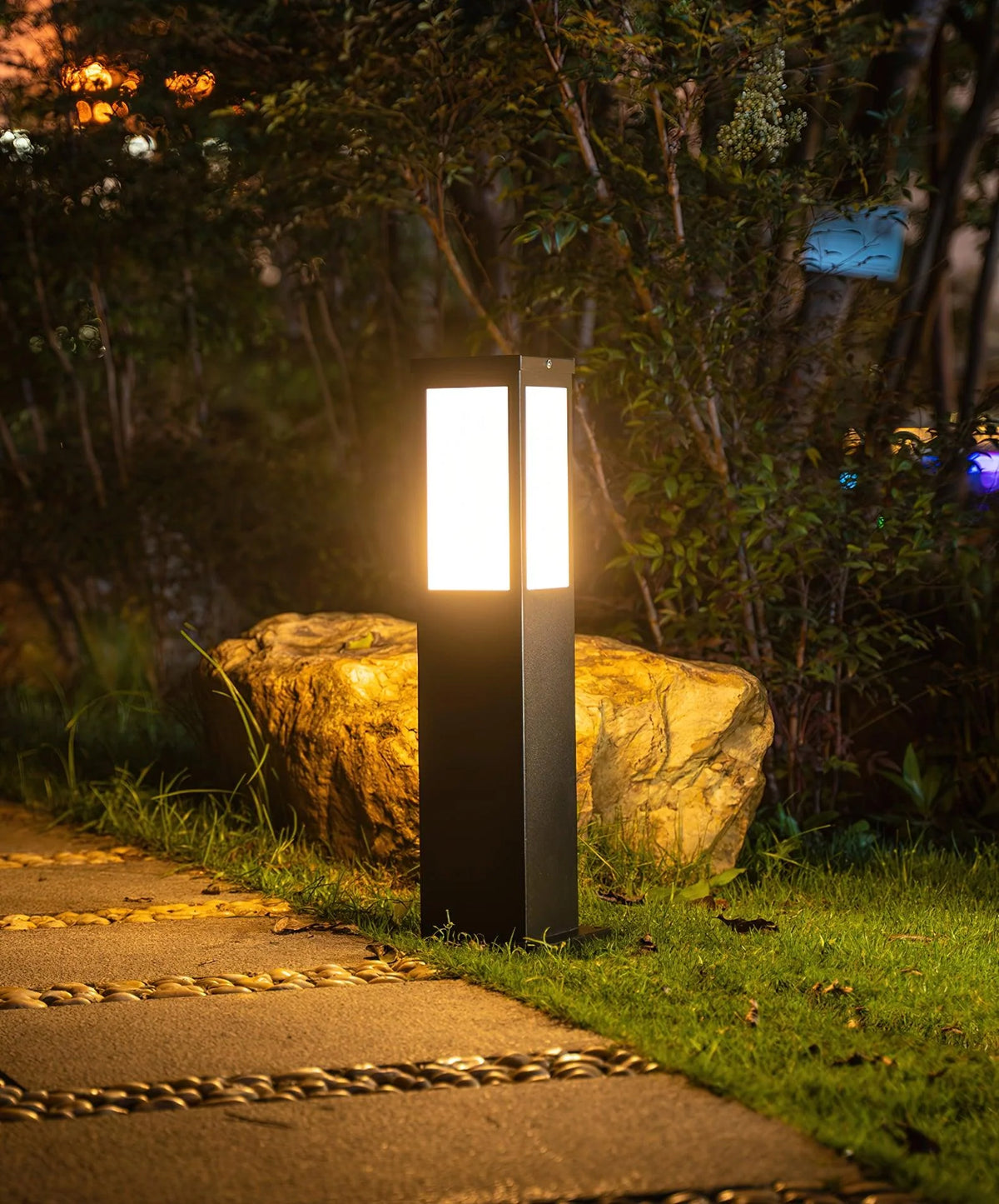 Lantern Column Solar Bollard Light