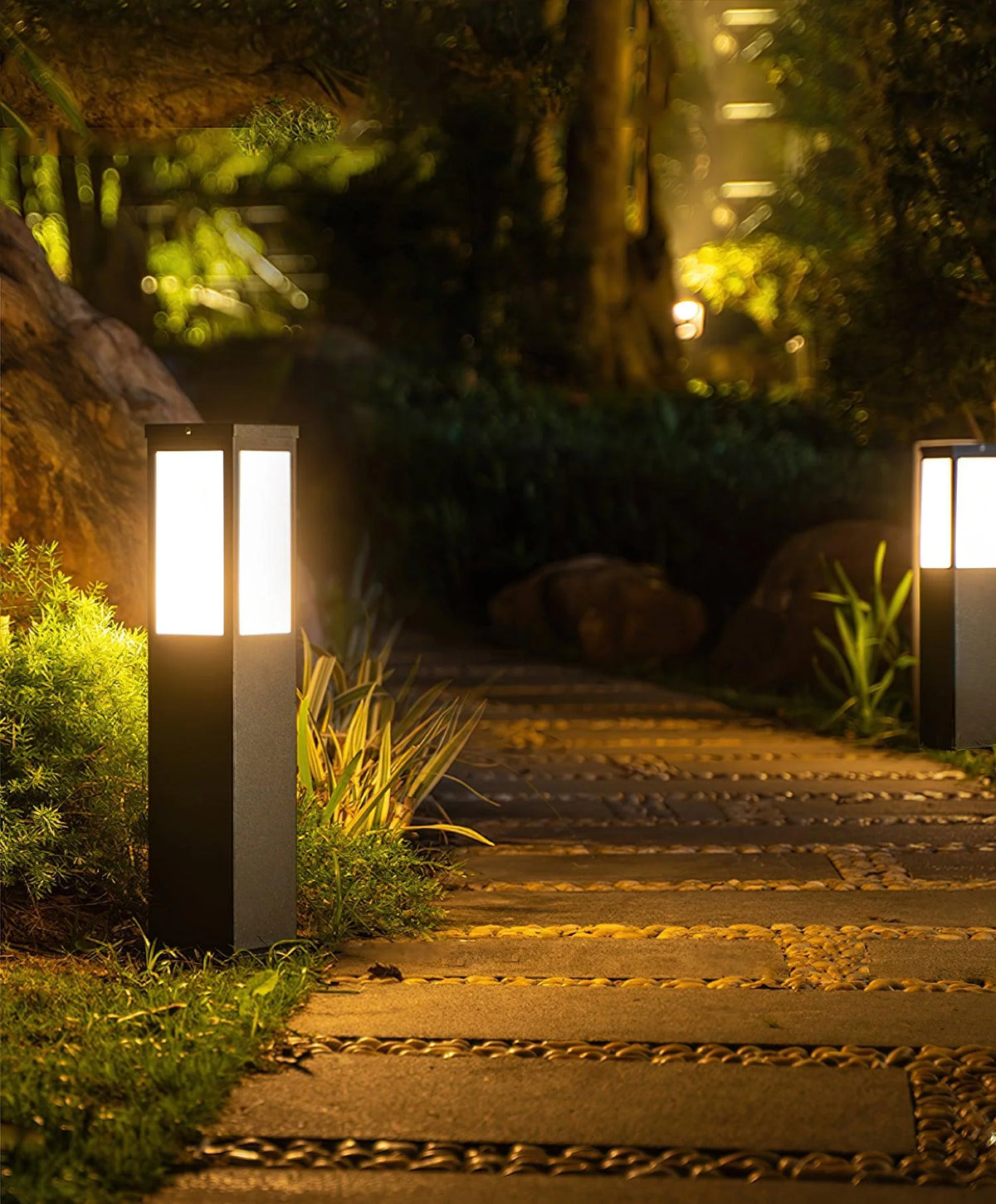 Lantern Column Solar Bollard Light