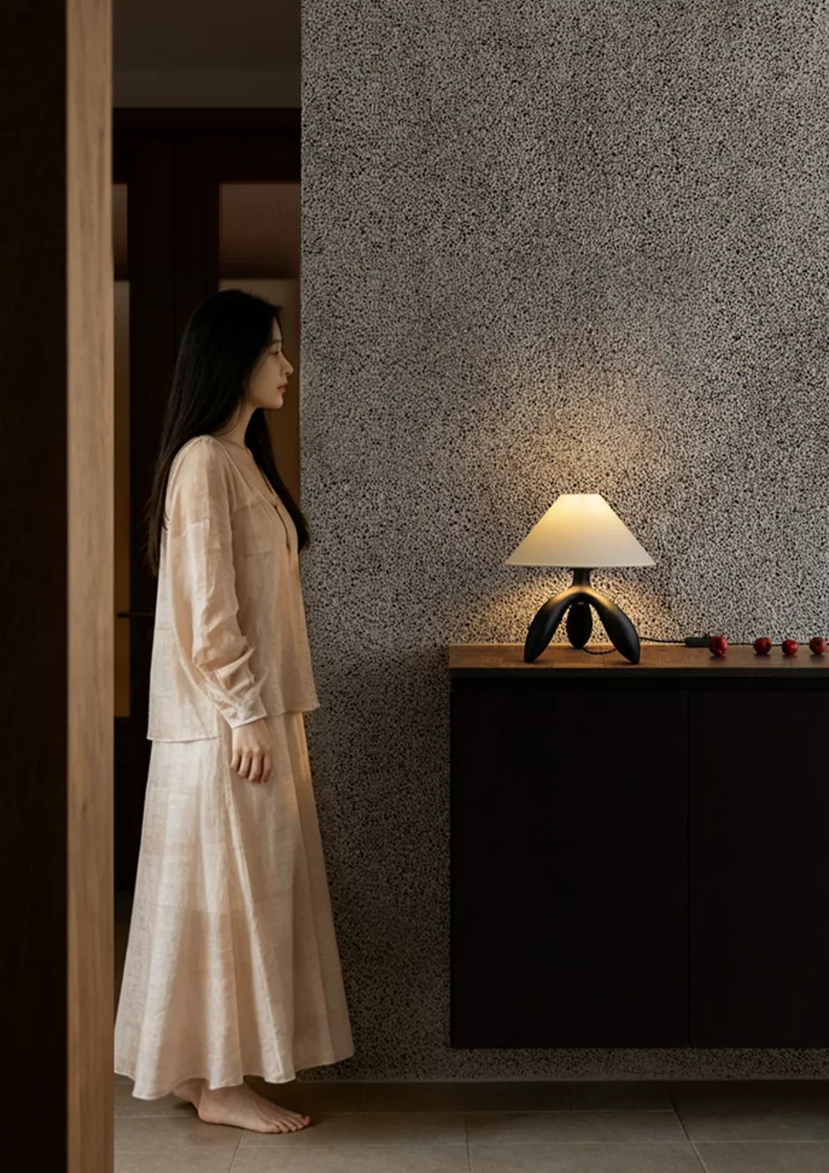 Trefoil Wood Table Lamp