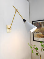Magari Wall Lamp