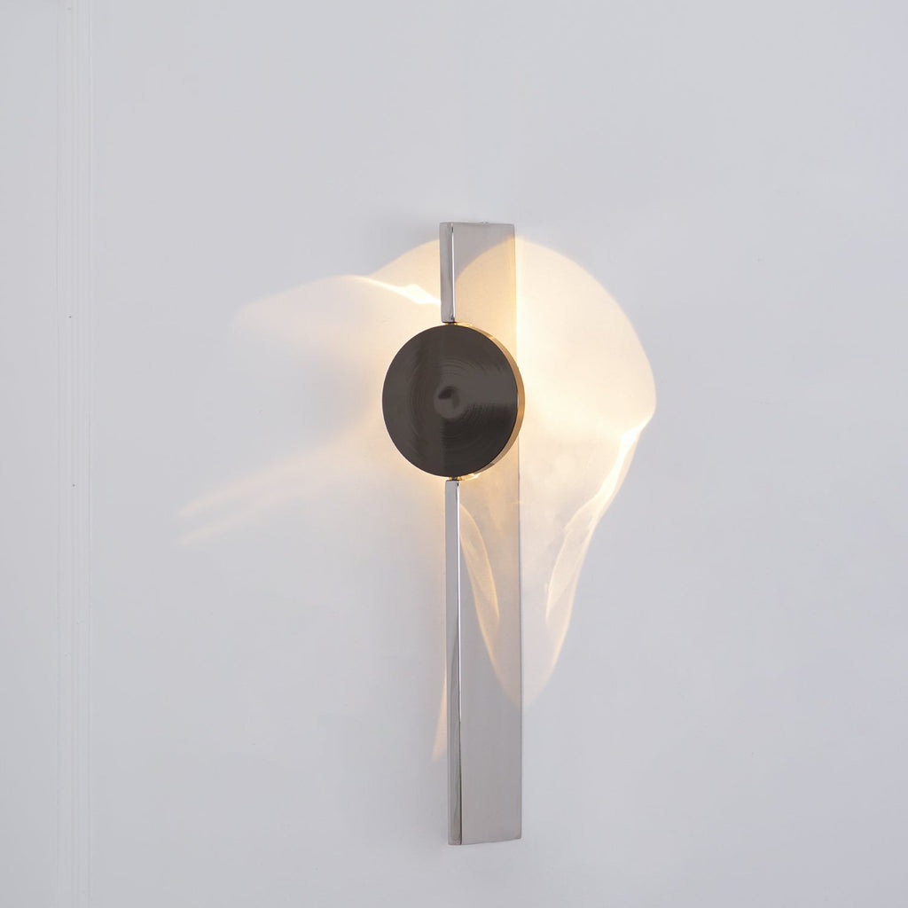 Kinetic Shadow Wall Lamp