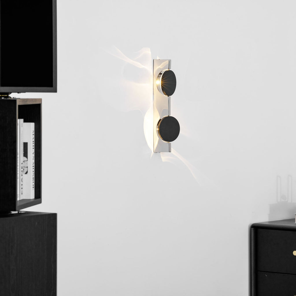 Kinetic Shadow Wall Lamp
