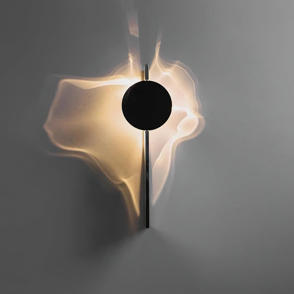 Kinetic Shadow Wall Lamp