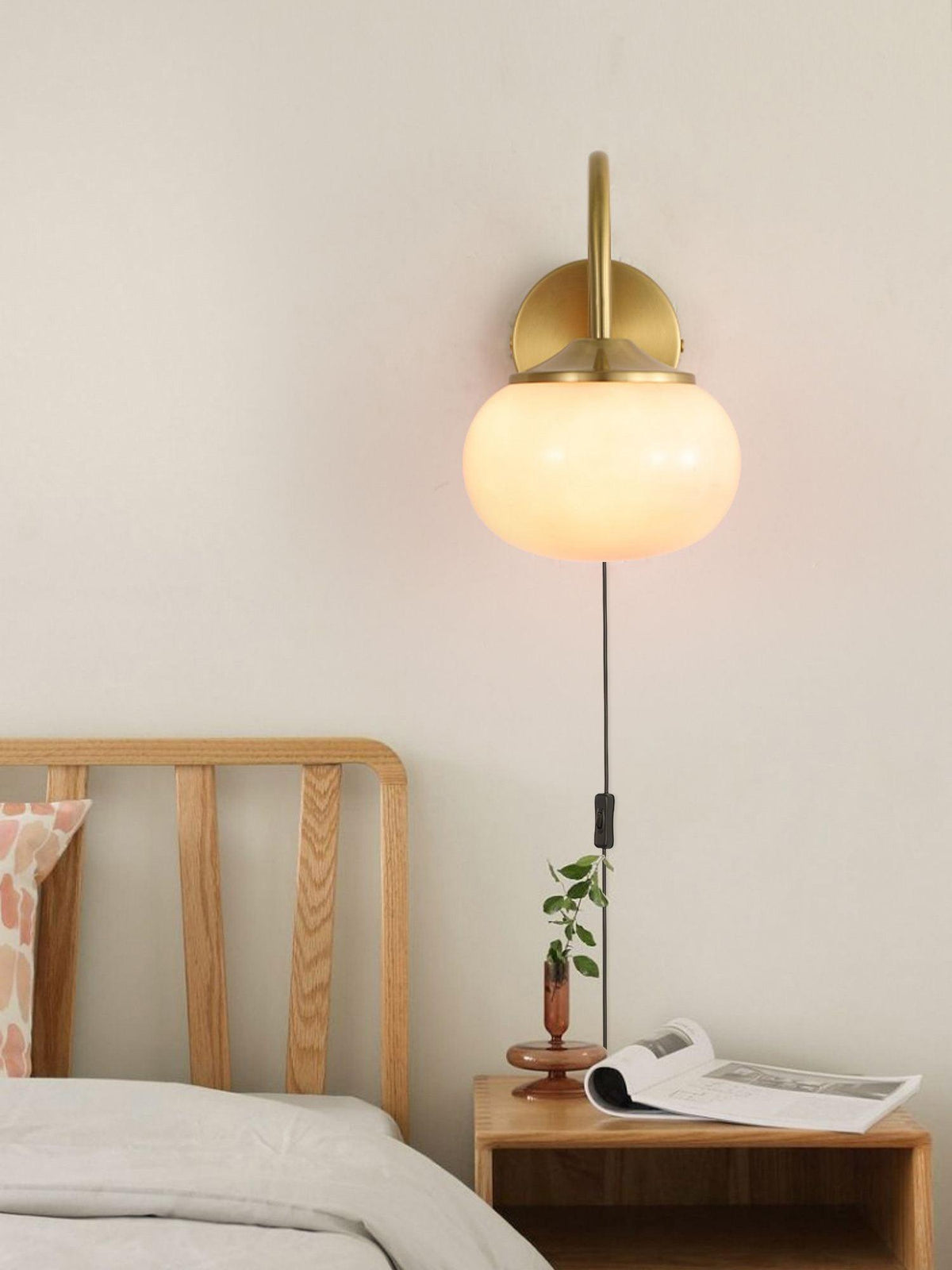 Marshmallow Plug-in Sconce