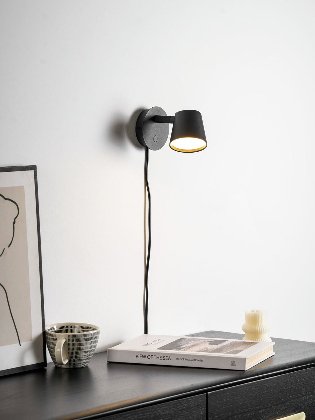 Tip Plug-In Wall Lamp