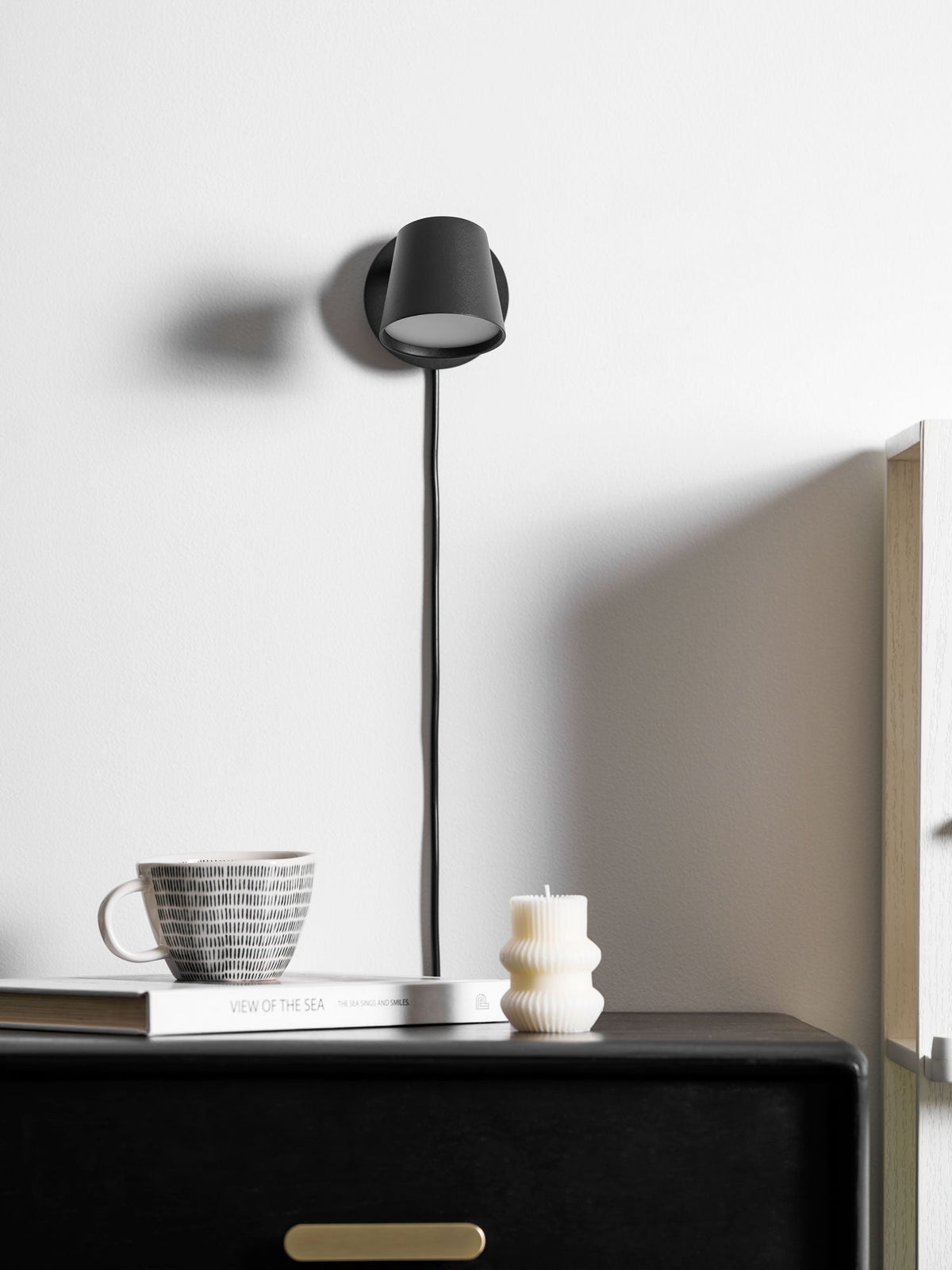 Tip Plug-In Wall Lamp