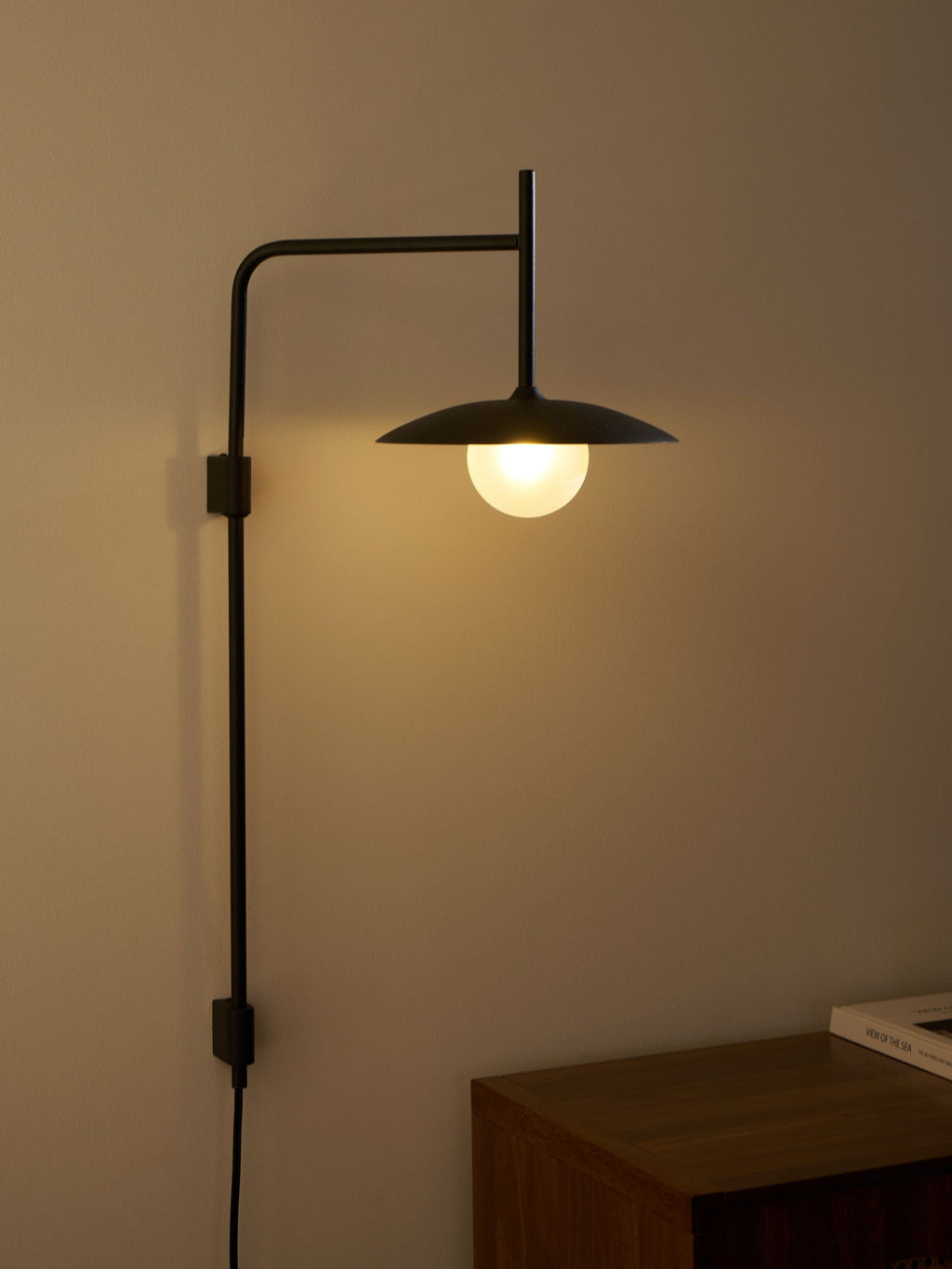 Gea Swing Arm Plug-in Wall Lamp