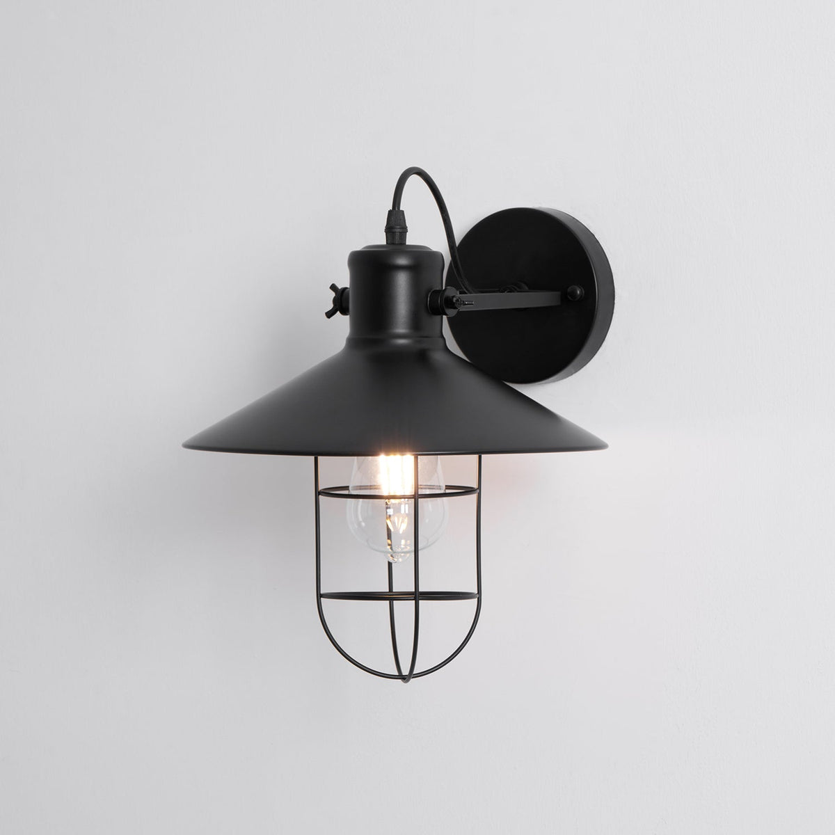 Harbour Industrial Wall Light