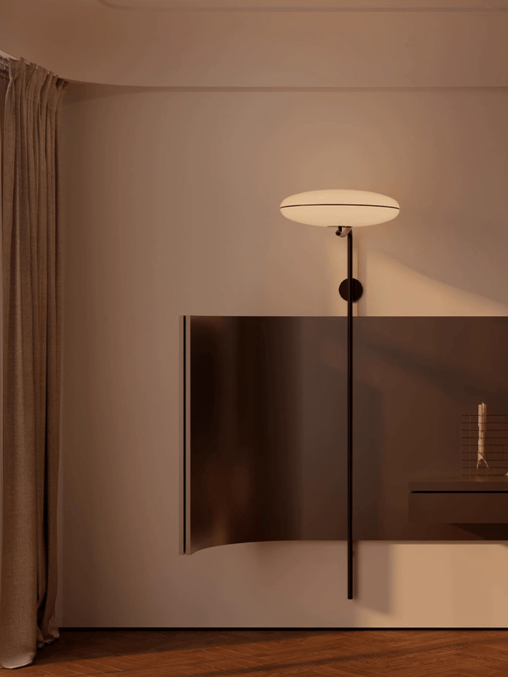 Arc Wall Lamp