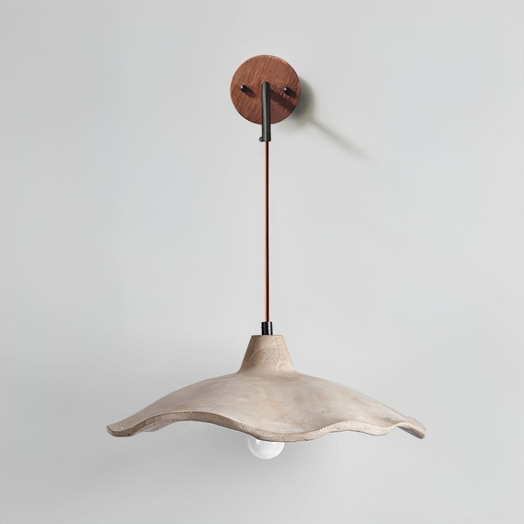 Mirella Sconce