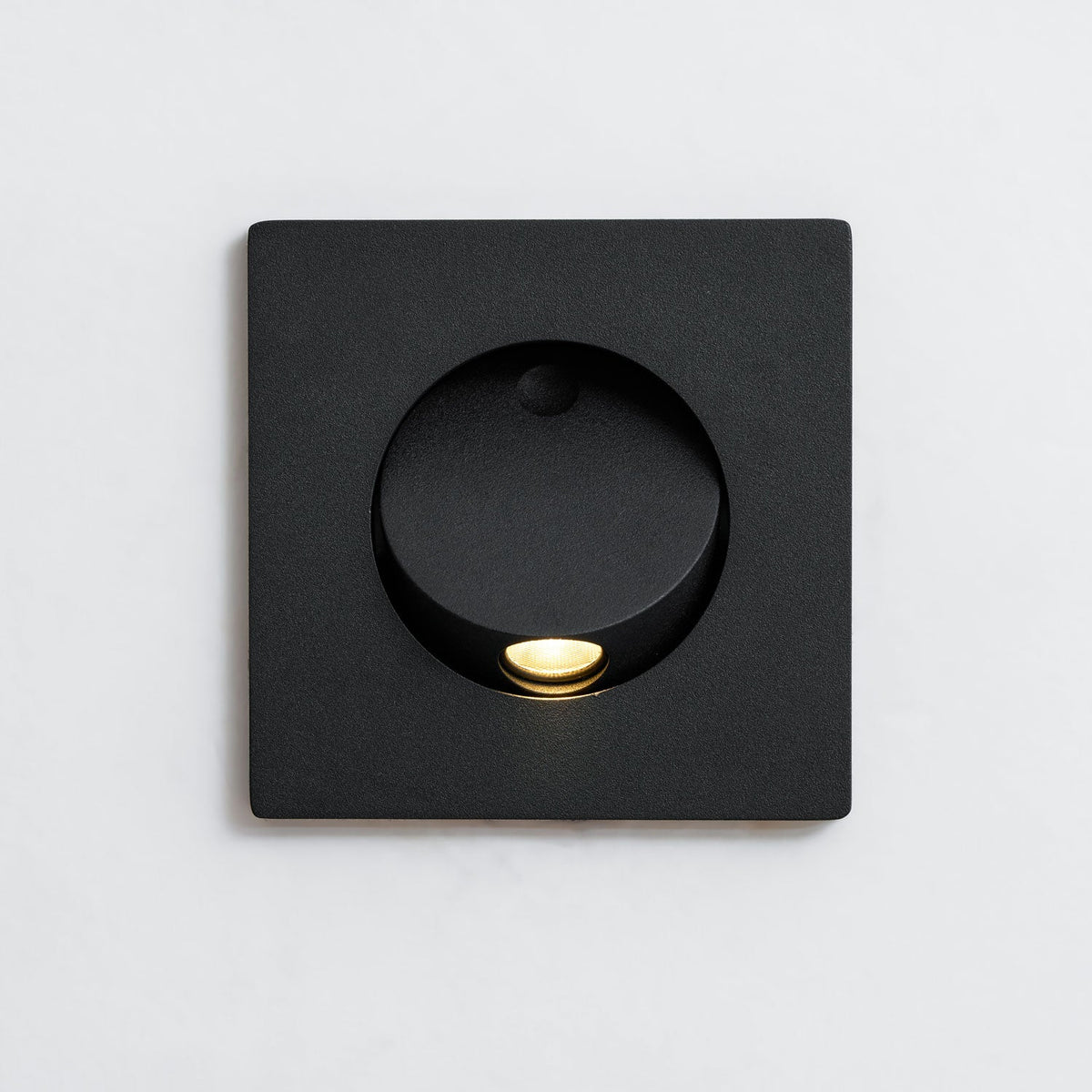 Minimalist Recessed Rotatable Sconce