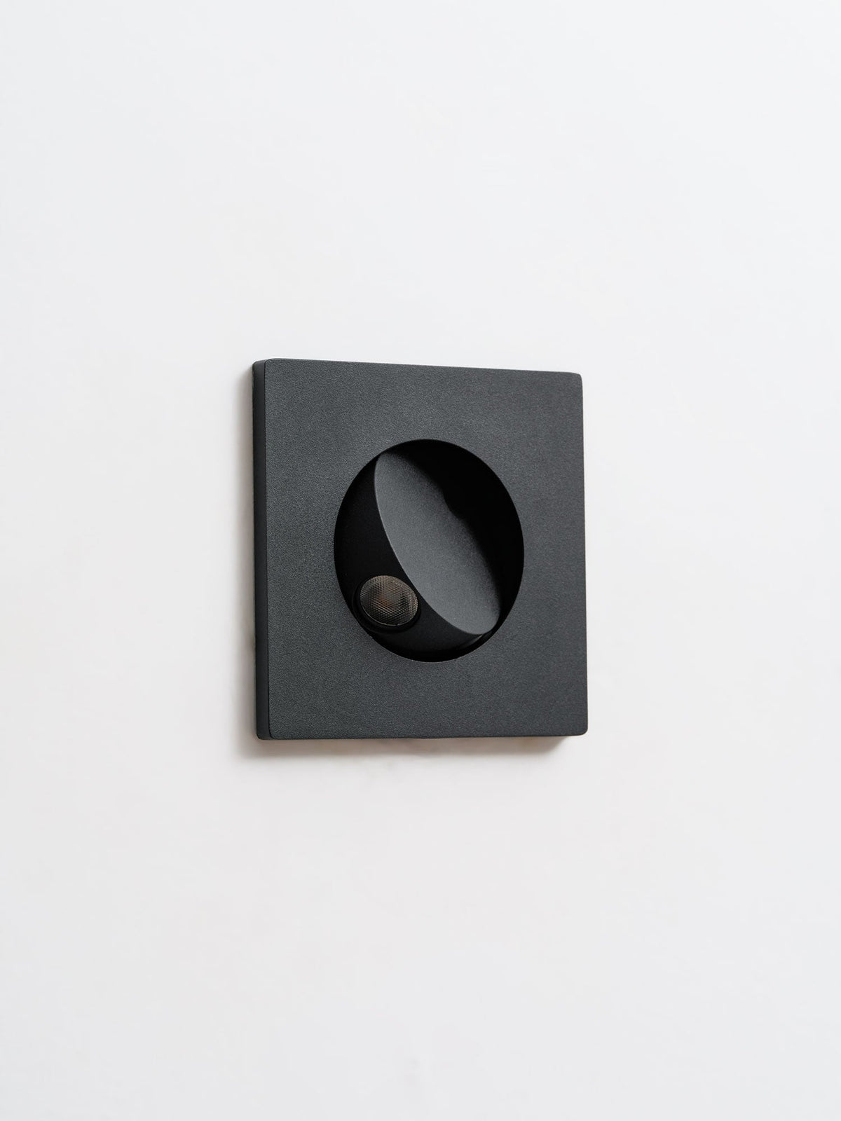Minimalist Recessed Rotatable Sconce