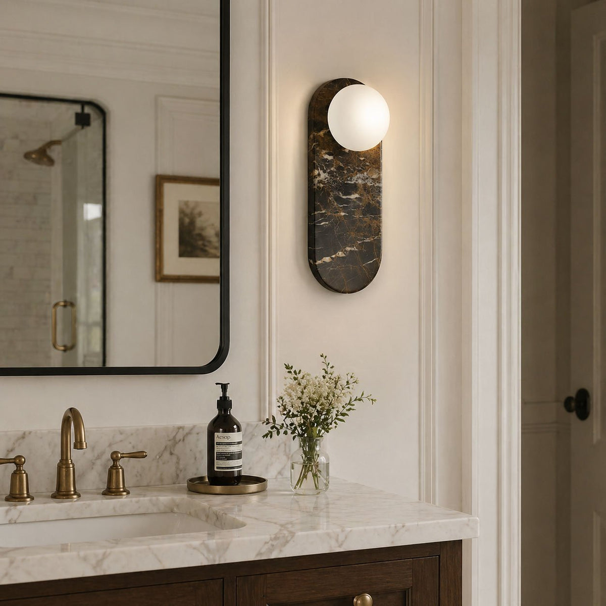 Lucie Wall Lamp