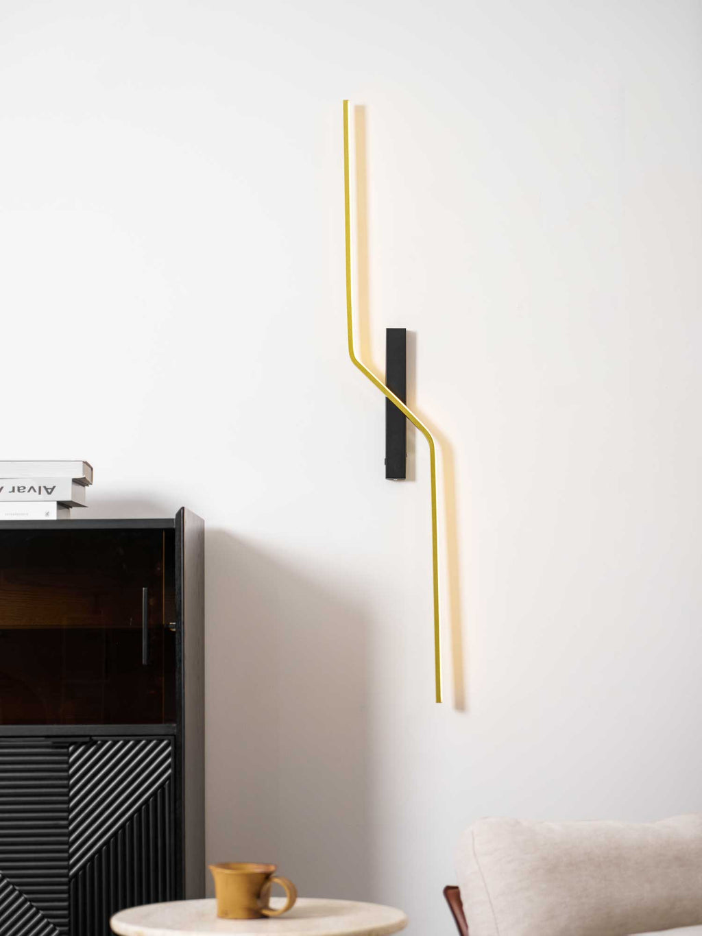 Echelon Wall Light