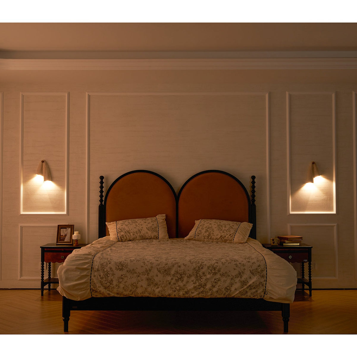 Velo Draped Stone Sconce