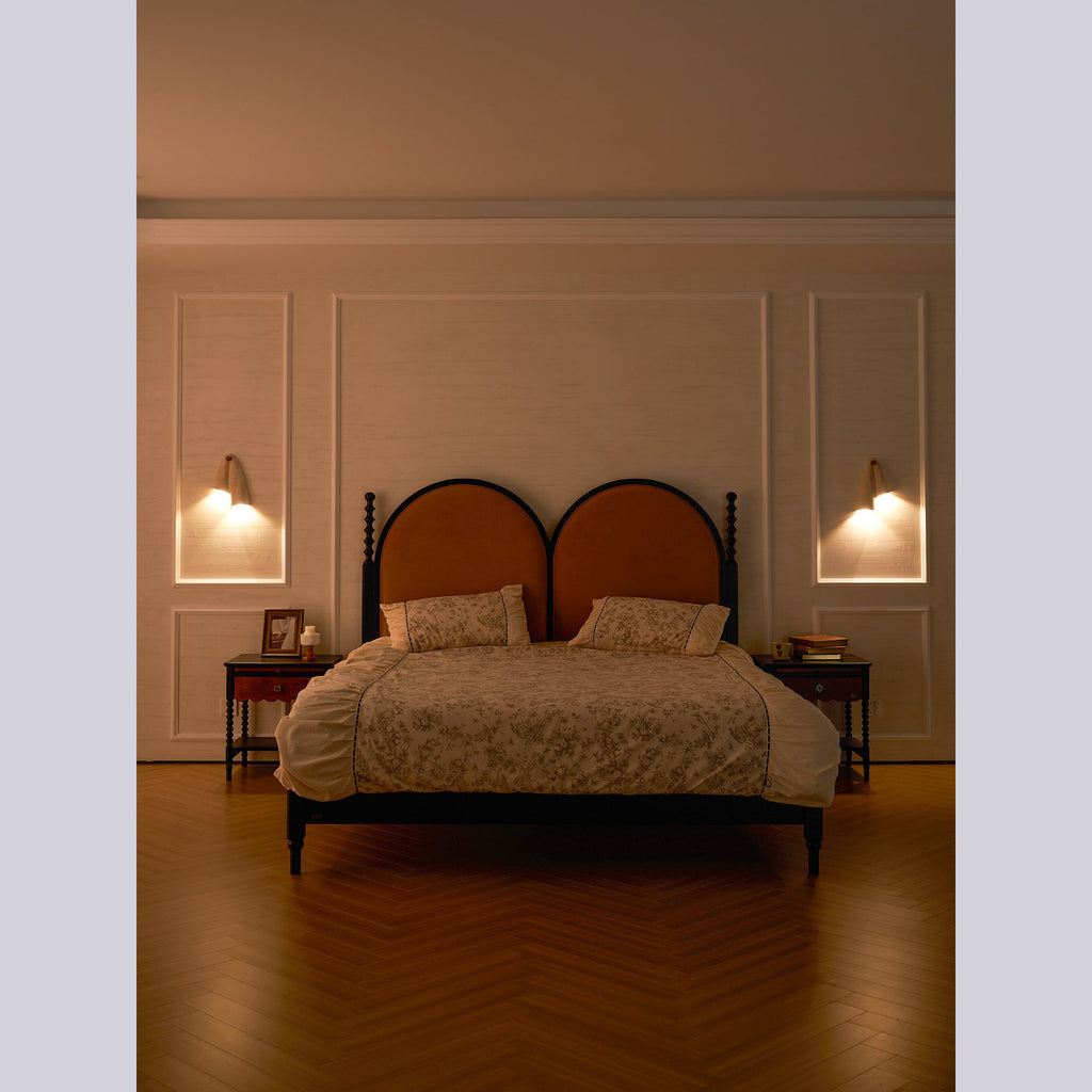 Velo Draped Stone Sconce