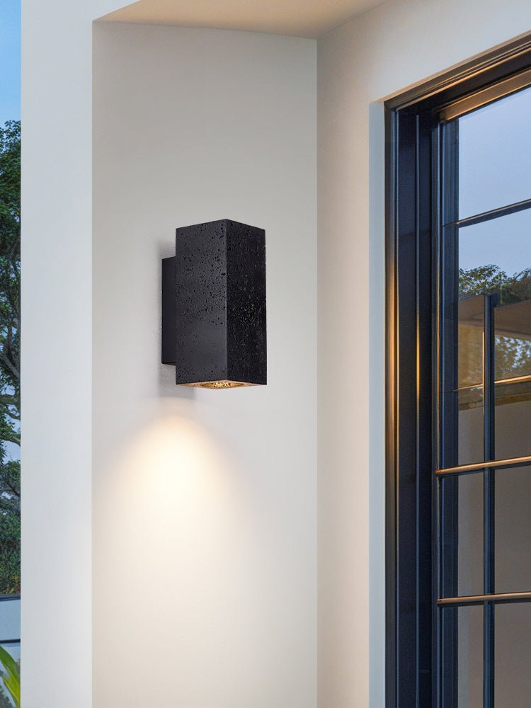 Volkris Wall Lamp