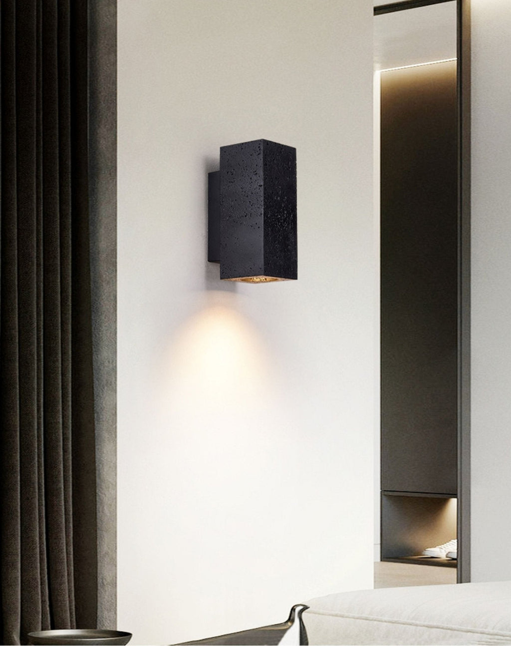 Volkris Wall Lamp