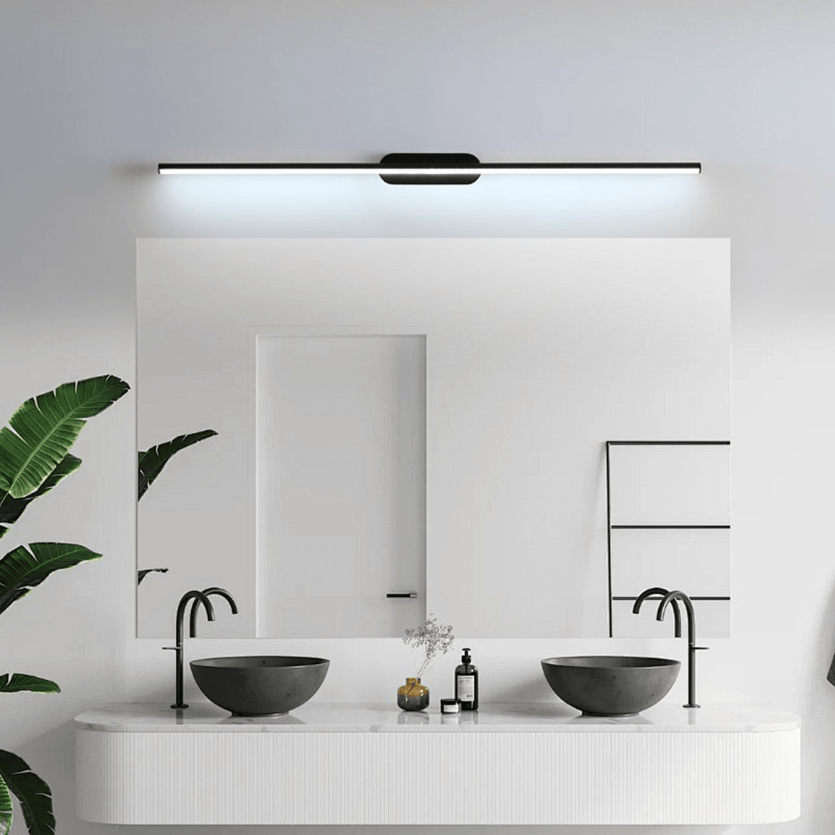 Linear Wall Lamp