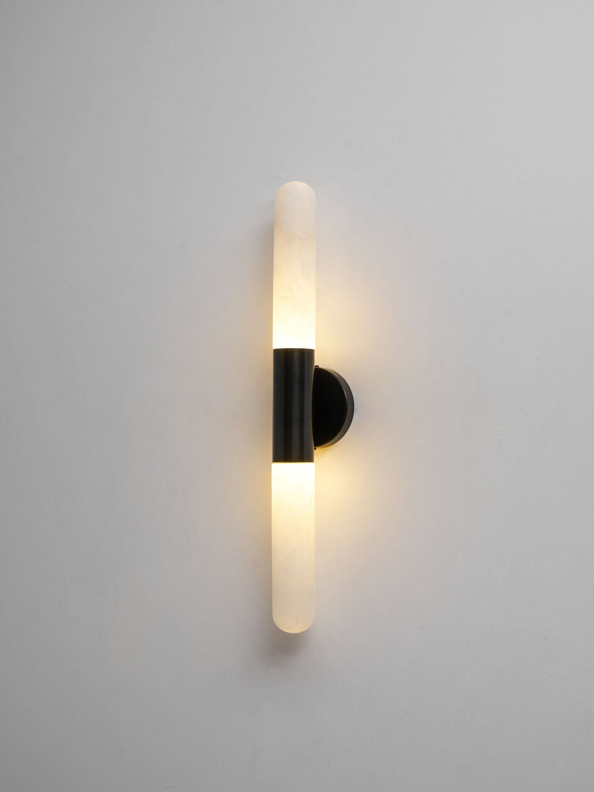 Cavoya Alabaster Wall Light