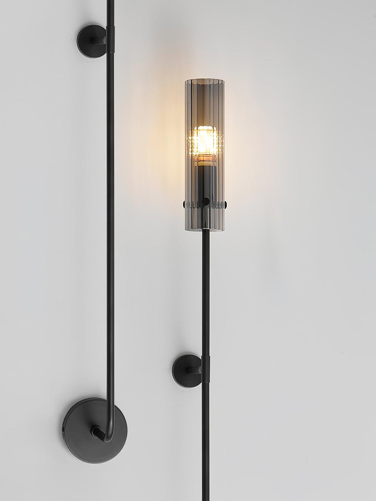 Eclat Vertical Wall Lamp