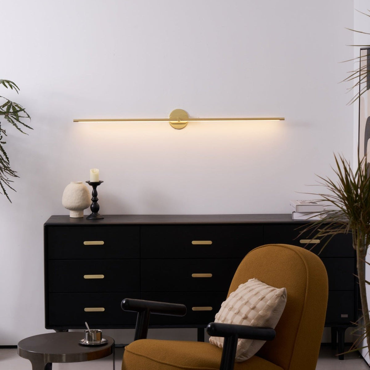 Minimalist Linear Wall Lamp