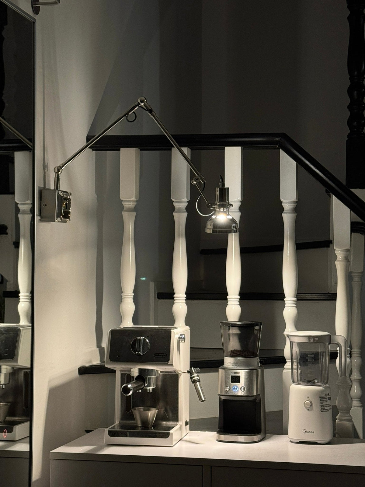 Flex Arm Wall Lamp