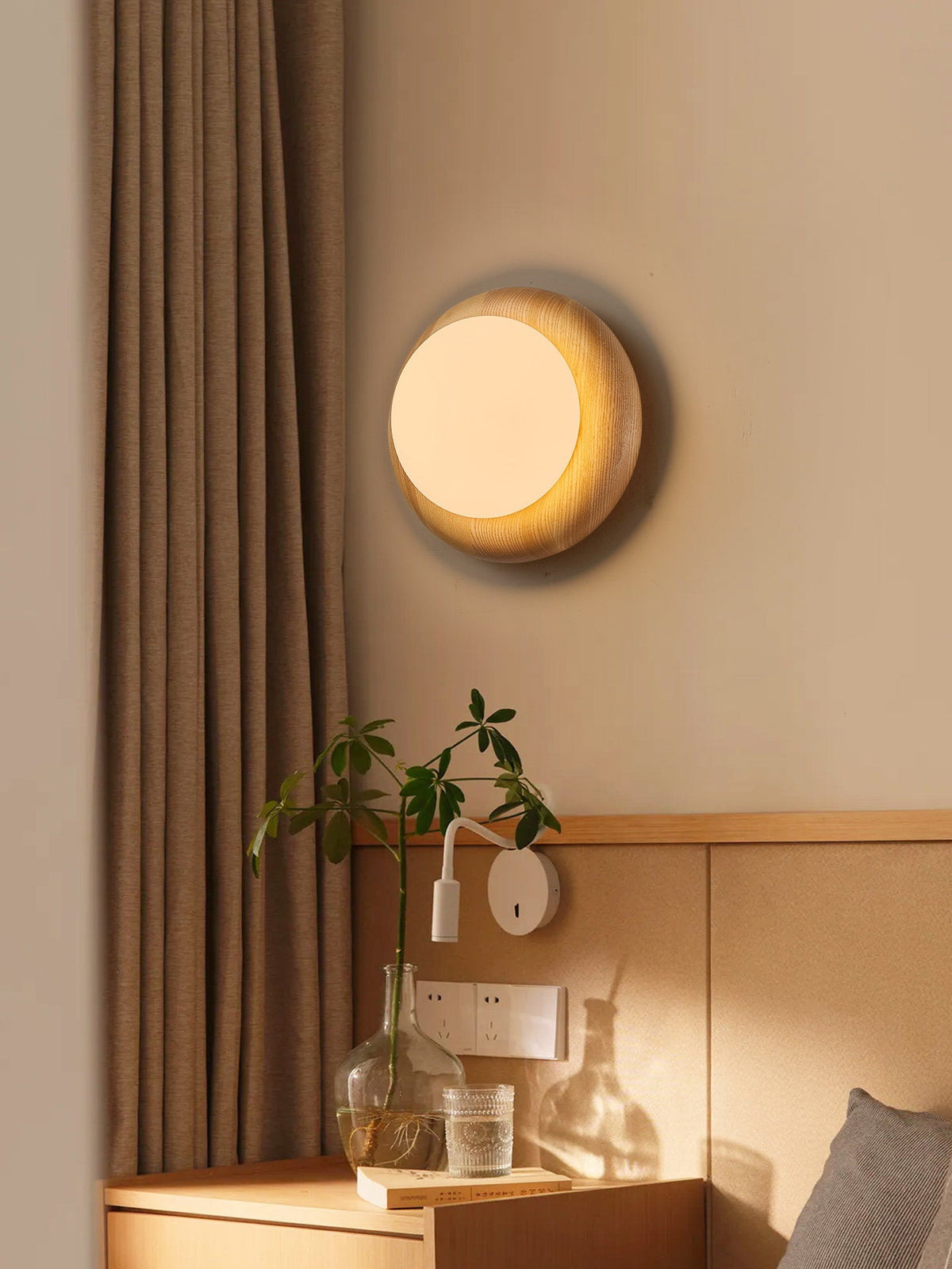 Brevin Wood Wall Sconce