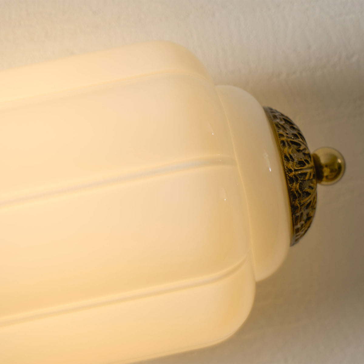 Elliot Glass Wall Sconce