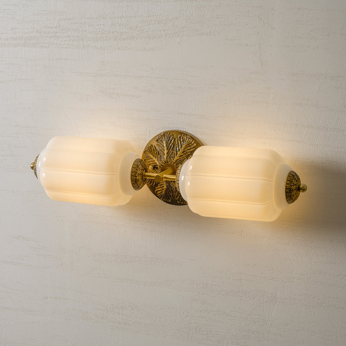 Elliot Glass Wall Sconce