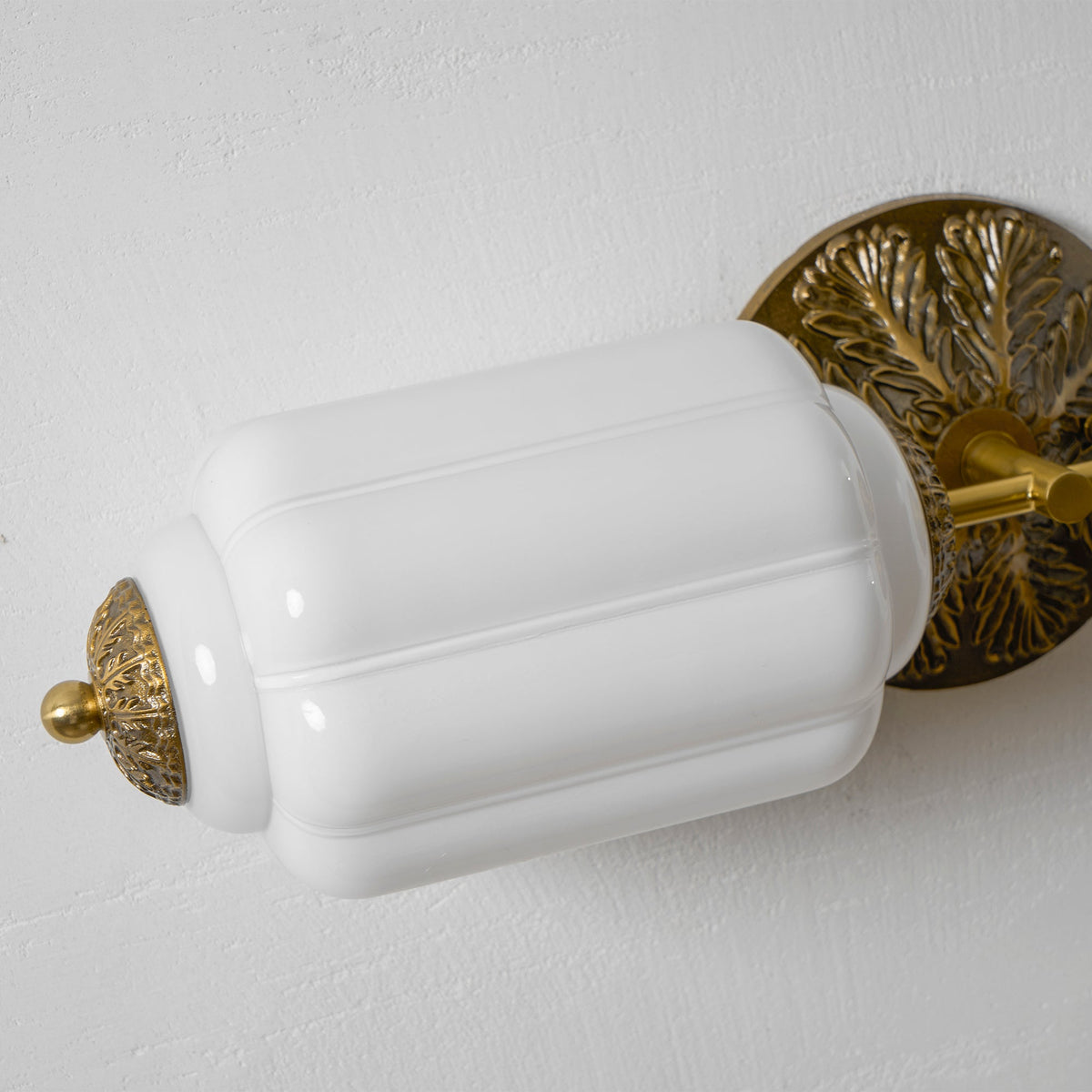 Elliot Glass Wall Sconce