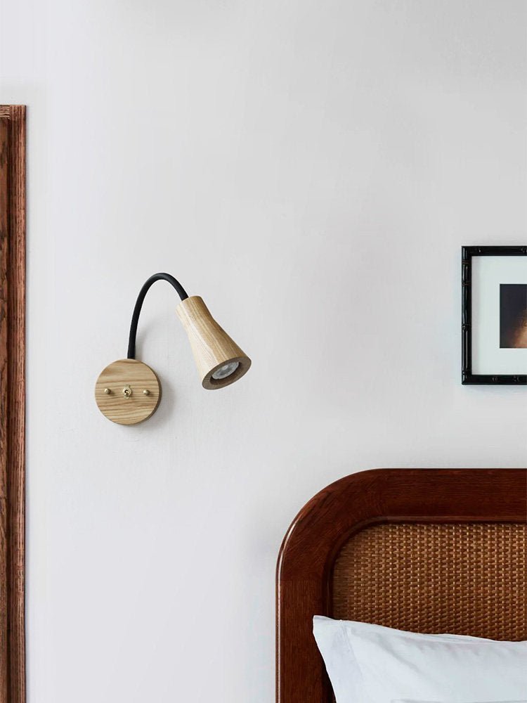 Arlo Wood Wall Light