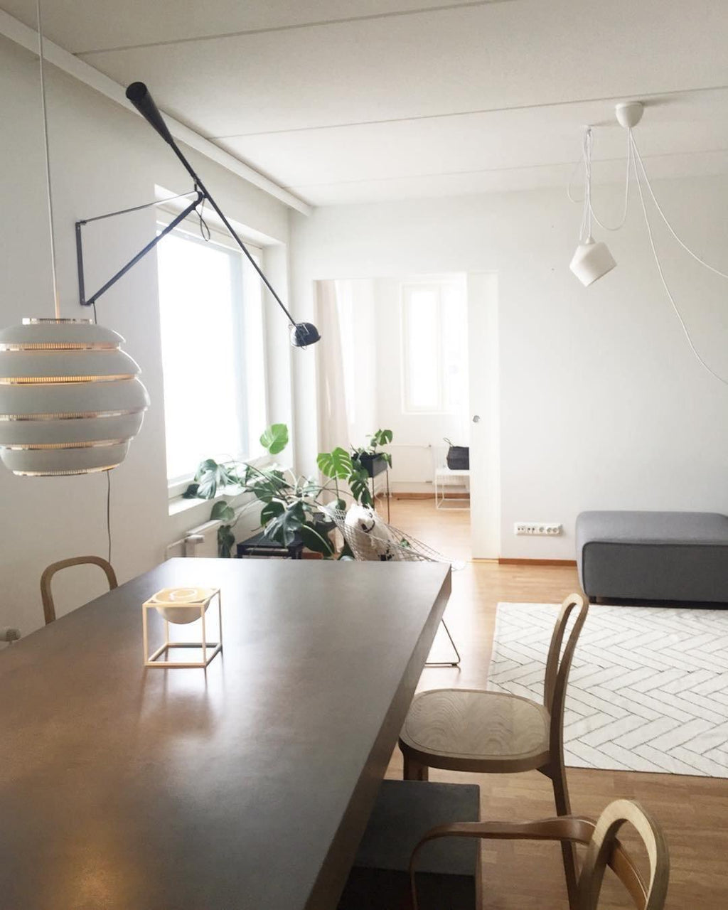 Long Swing Arm Wall Lamp