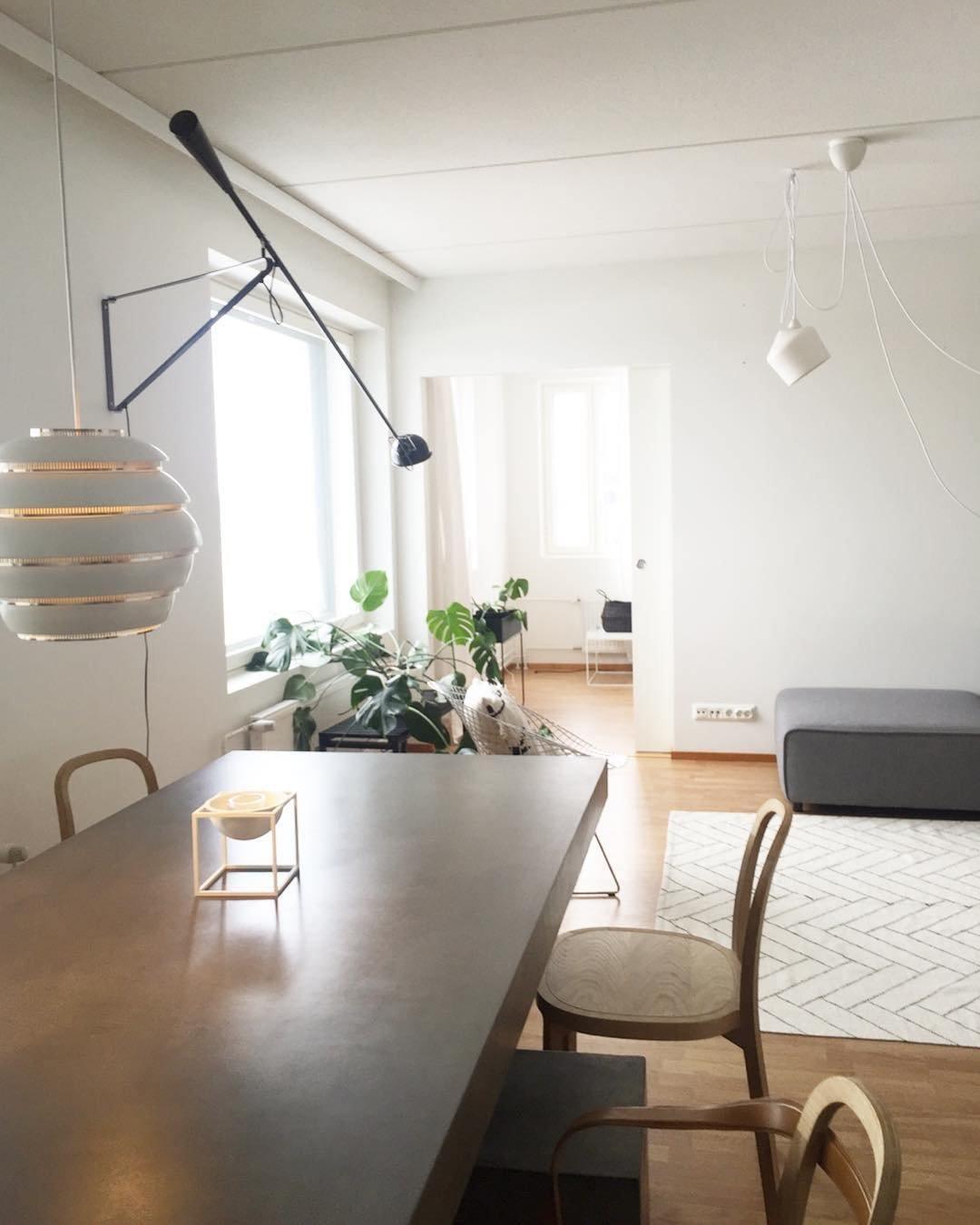 Long Swing Arm Wall Lamp