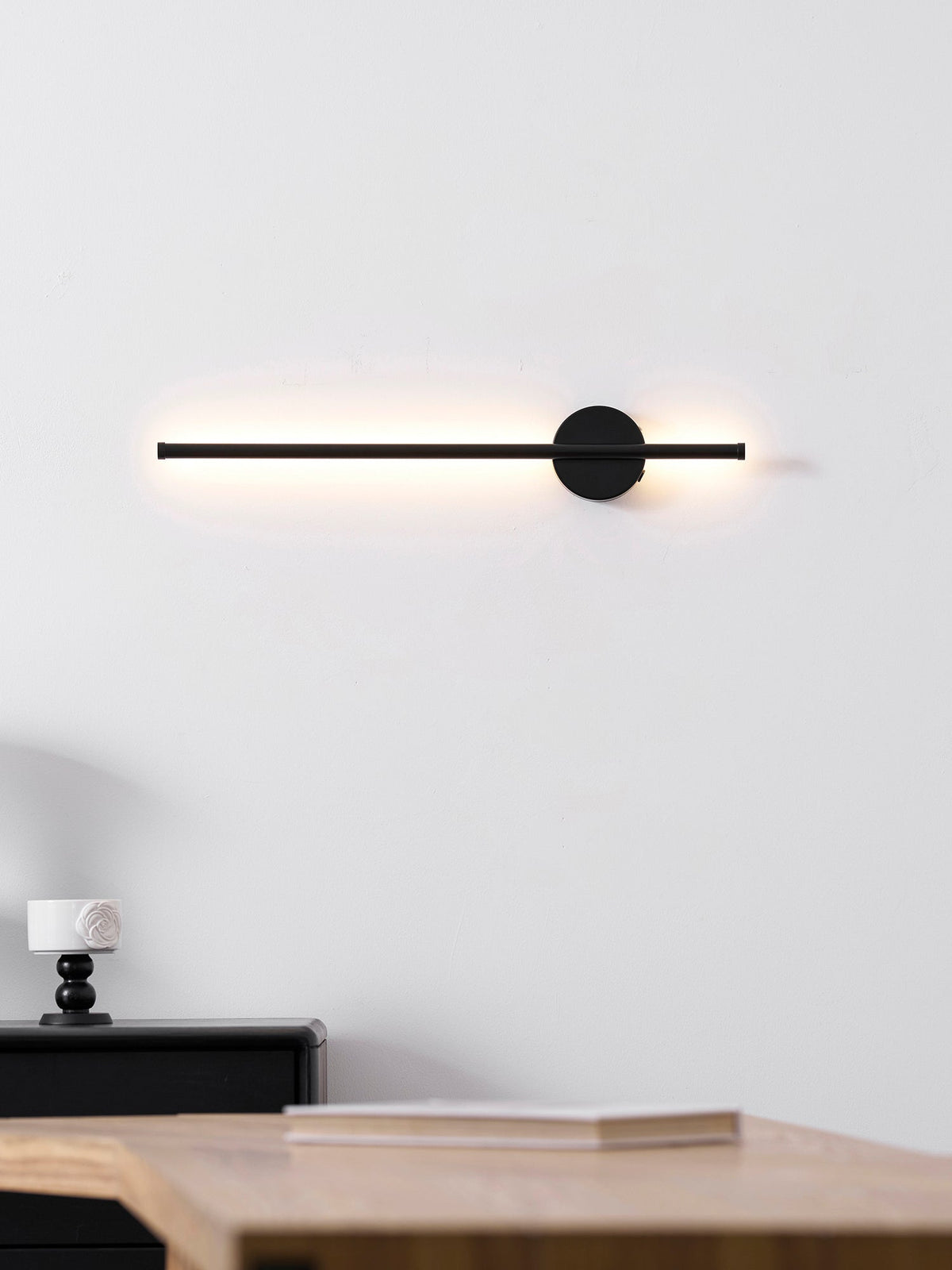 Linear Rechargeable Wall Lamp