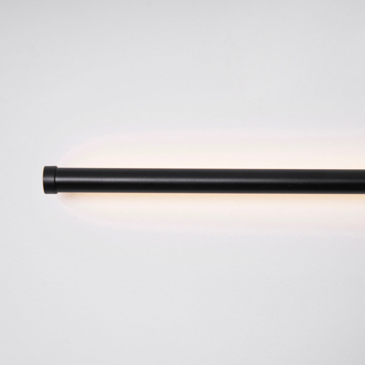 Linear Rechargeable Wall Lamp