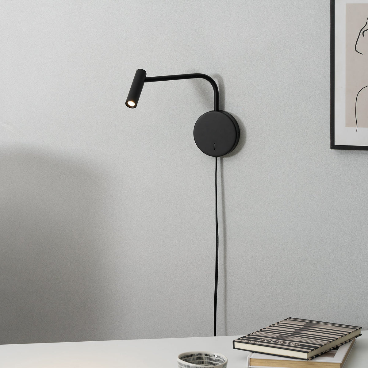 Minimalist Disc Plug-in Wall Sconce