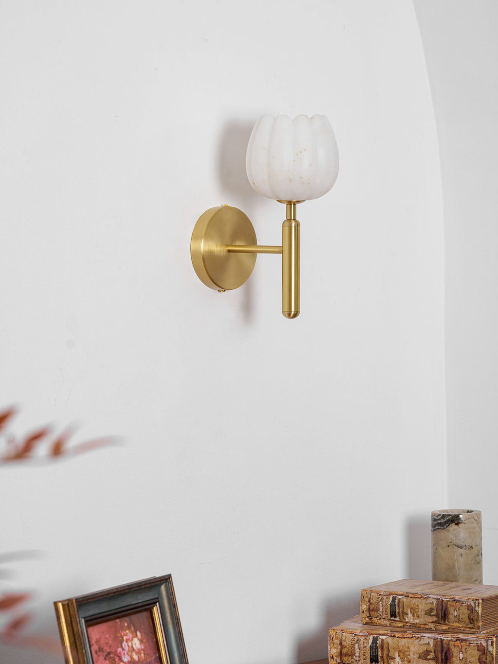 Mian Alabaster Wall Lamp